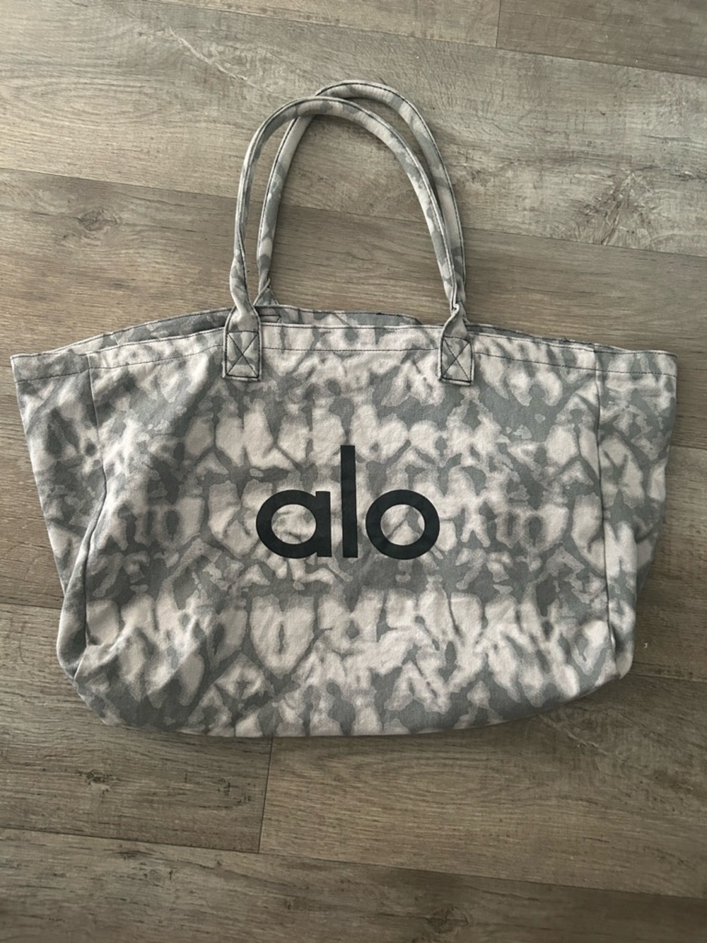 ALO Yoga Gray Tie-Dye Canvas Tote with Black Logo